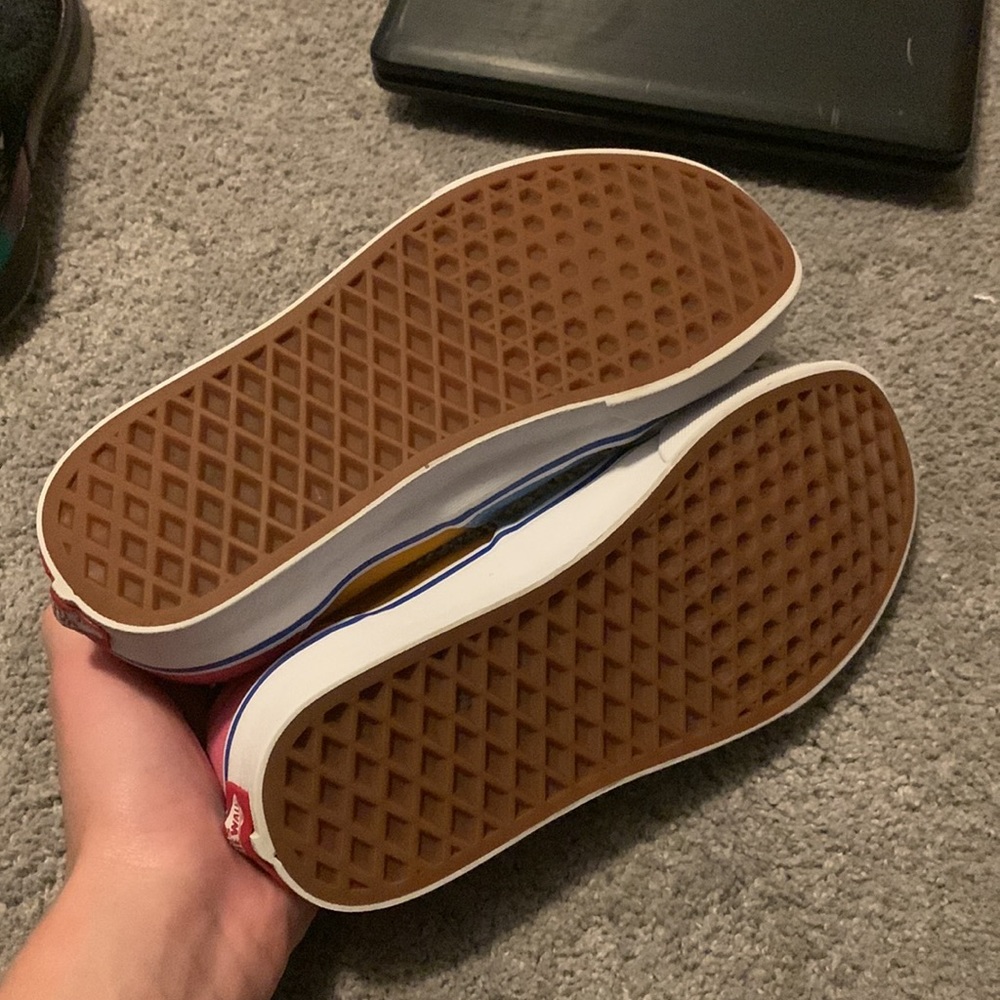 Vans - Picture 5 of 6